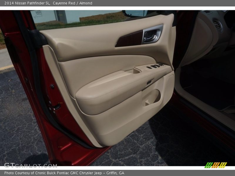 Cayenne Red / Almond 2014 Nissan Pathfinder SL