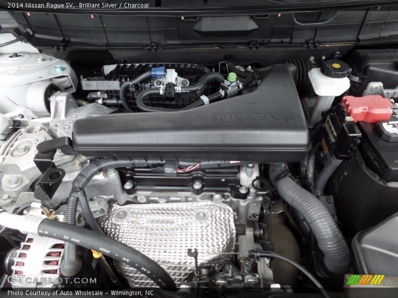 Brilliant Silver / Charcoal 2014 Nissan Rogue SV