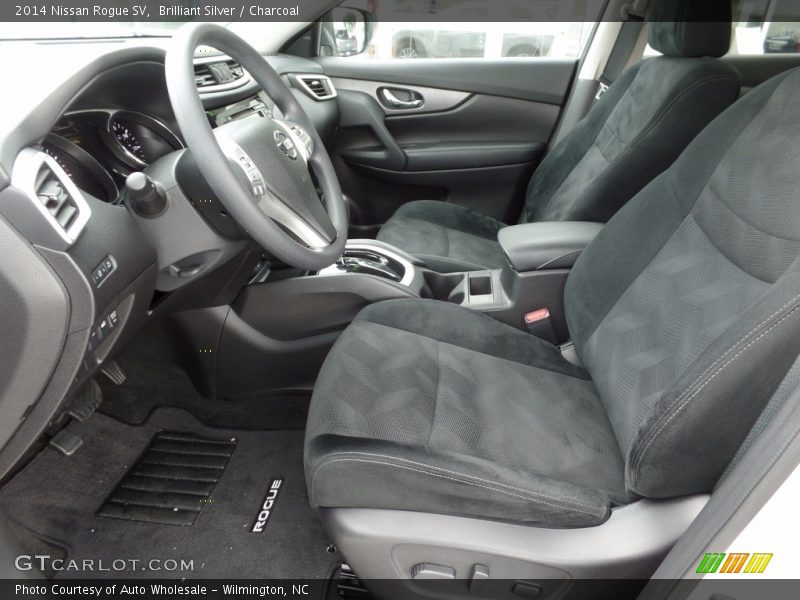 Brilliant Silver / Charcoal 2014 Nissan Rogue SV