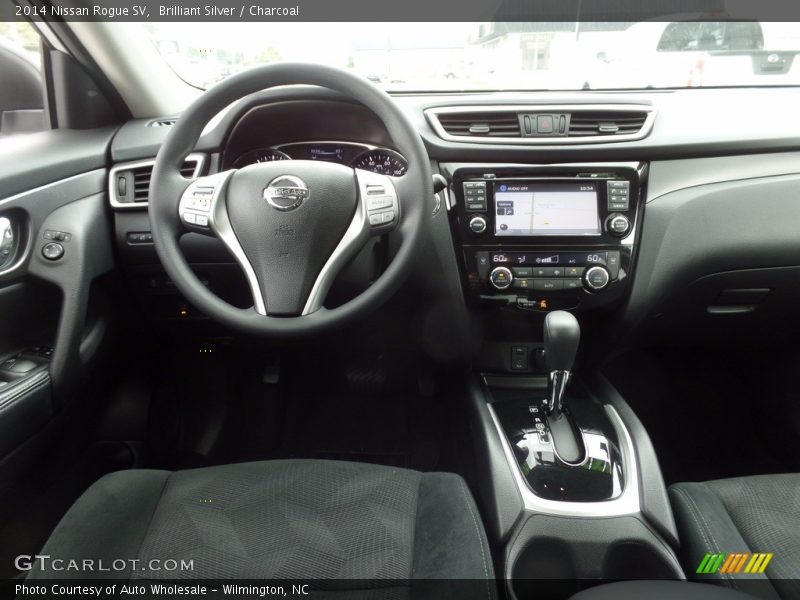 Brilliant Silver / Charcoal 2014 Nissan Rogue SV