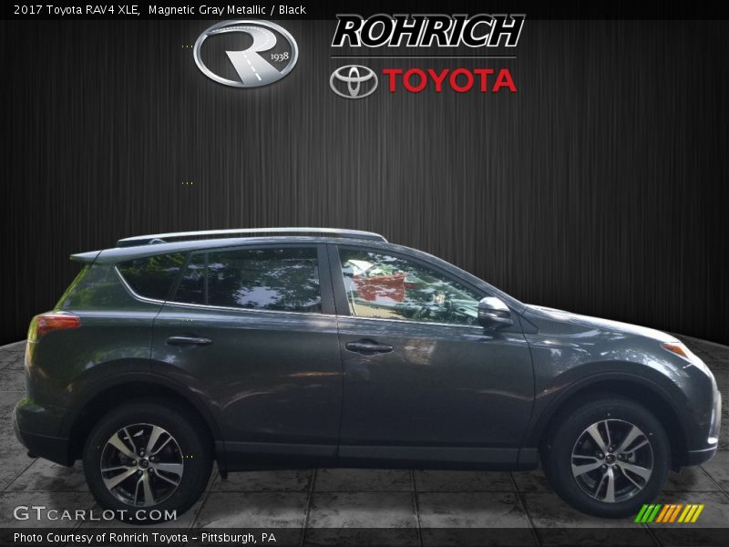 Magnetic Gray Metallic / Black 2017 Toyota RAV4 XLE
