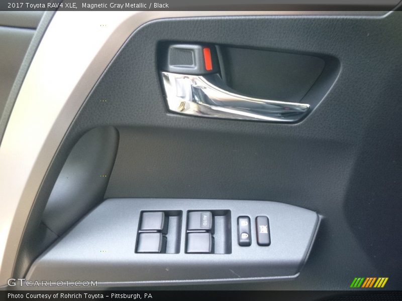 Magnetic Gray Metallic / Black 2017 Toyota RAV4 XLE
