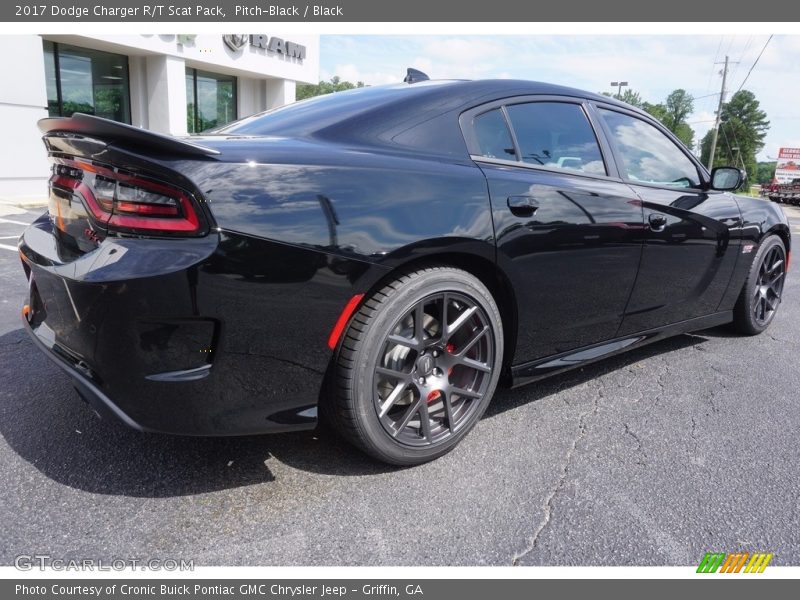 Pitch-Black / Black 2017 Dodge Charger R/T Scat Pack