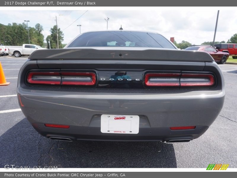 Destroyer Grey / Black 2017 Dodge Challenger R/T