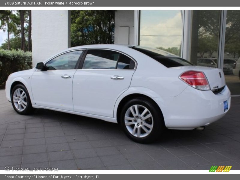 Polar White / Morocco Brown 2009 Saturn Aura XR