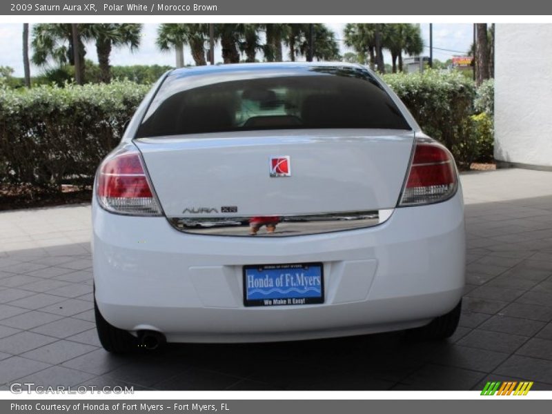 Polar White / Morocco Brown 2009 Saturn Aura XR