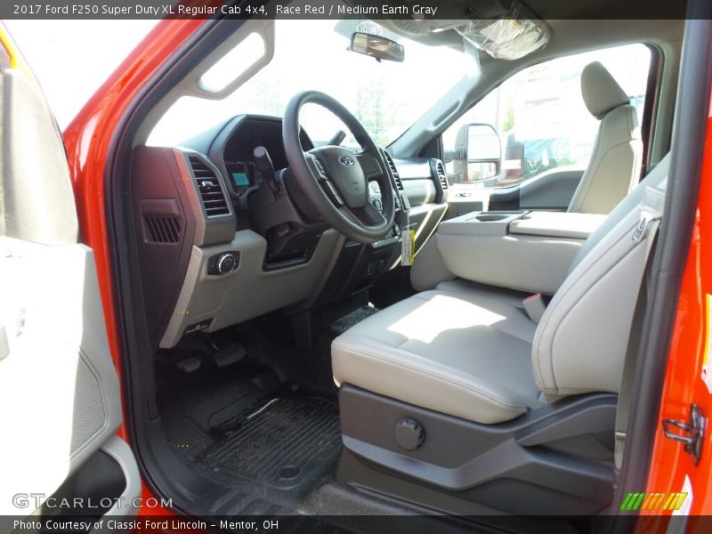 Race Red / Medium Earth Gray 2017 Ford F250 Super Duty XL Regular Cab 4x4