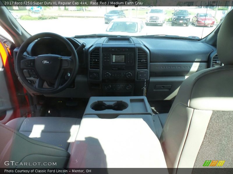 Race Red / Medium Earth Gray 2017 Ford F250 Super Duty XL Regular Cab 4x4