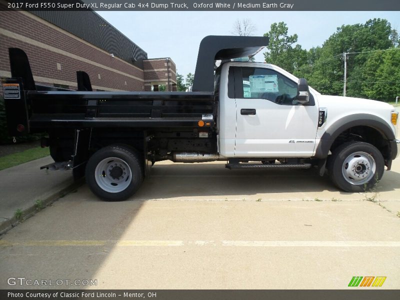 Oxford White / Medium Earth Gray 2017 Ford F550 Super Duty XL Regular Cab 4x4 Dump Truck