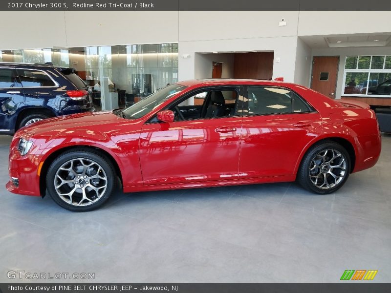 Redline Red Tri-Coat / Black 2017 Chrysler 300 S