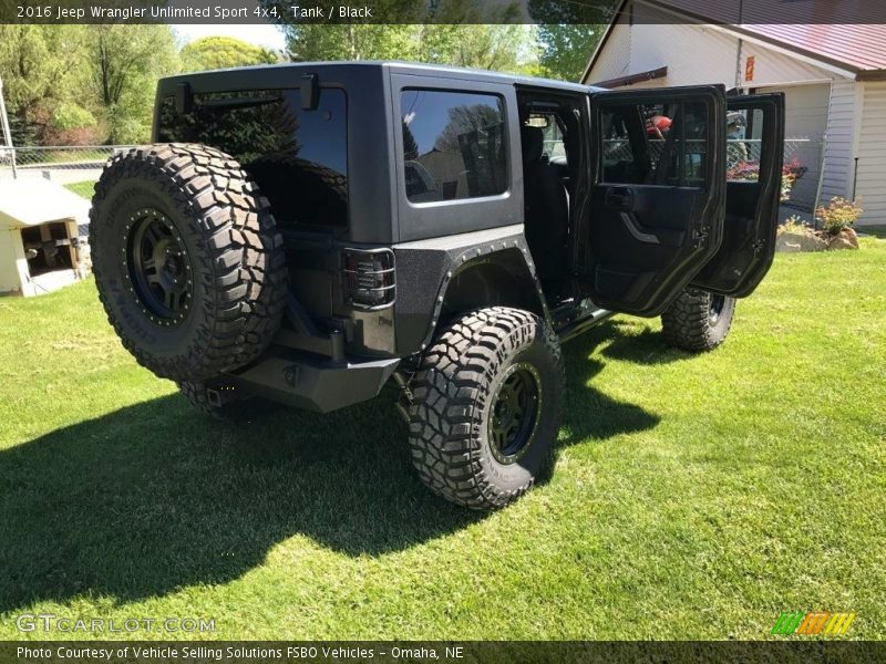 Tank / Black 2016 Jeep Wrangler Unlimited Sport 4x4