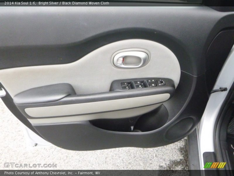 Bright Silver / Black Diamond Woven Cloth 2014 Kia Soul 1.6