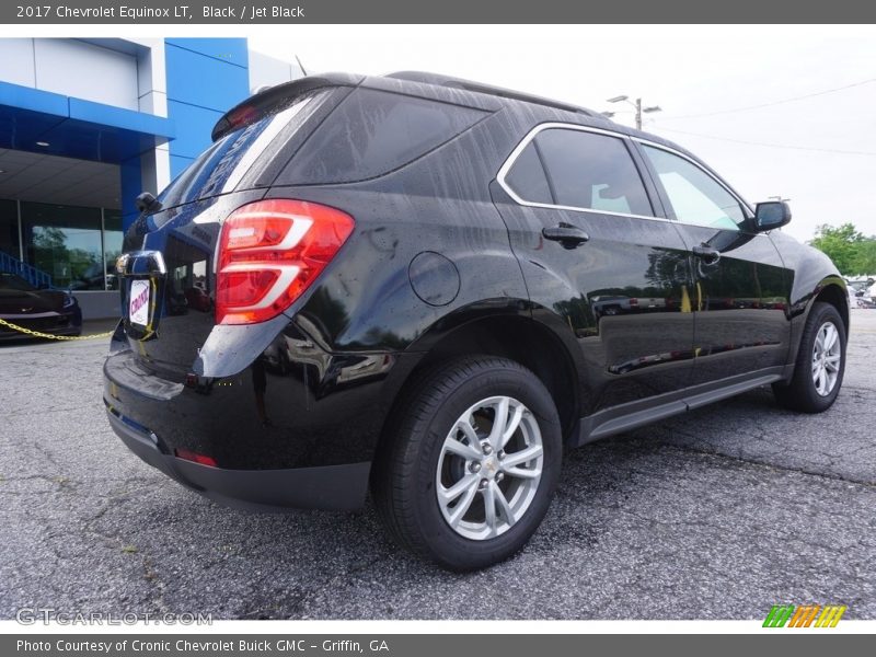 Black / Jet Black 2017 Chevrolet Equinox LT