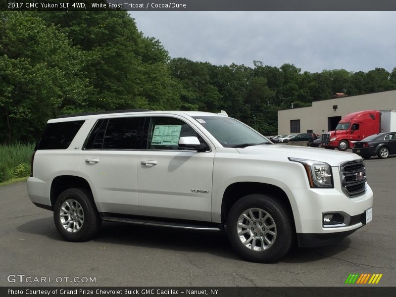 White Frost Tricoat / Cocoa/Dune 2017 GMC Yukon SLT 4WD