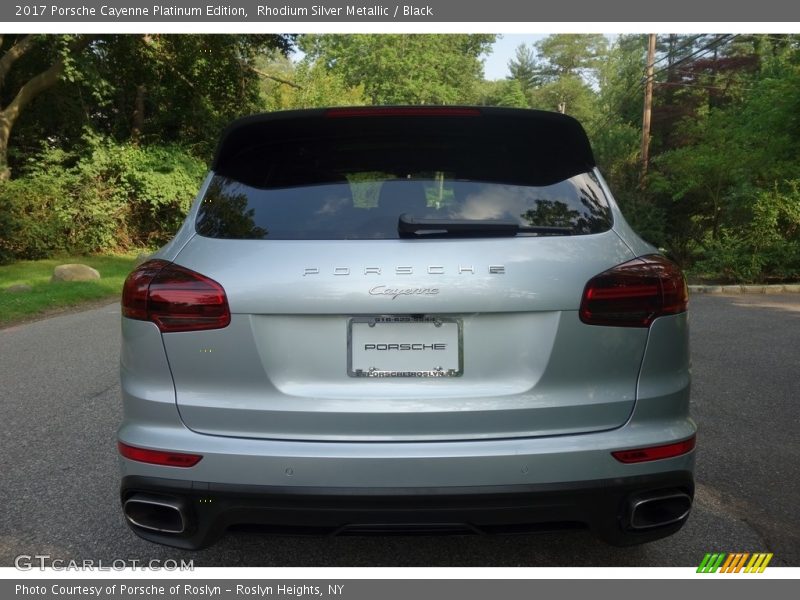 Rhodium Silver Metallic / Black 2017 Porsche Cayenne Platinum Edition