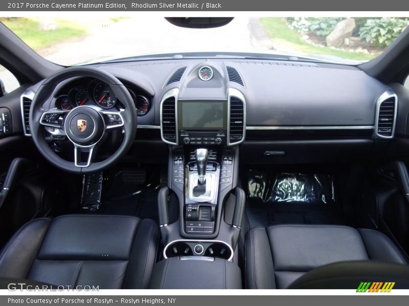 Rhodium Silver Metallic / Black 2017 Porsche Cayenne Platinum Edition