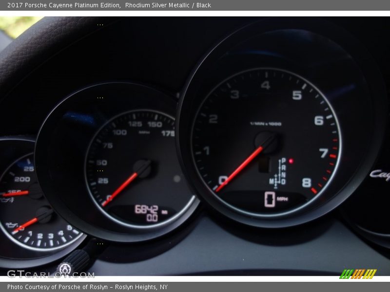 Rhodium Silver Metallic / Black 2017 Porsche Cayenne Platinum Edition