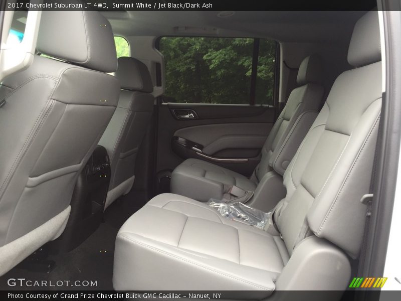 Summit White / Jet Black/Dark Ash 2017 Chevrolet Suburban LT 4WD