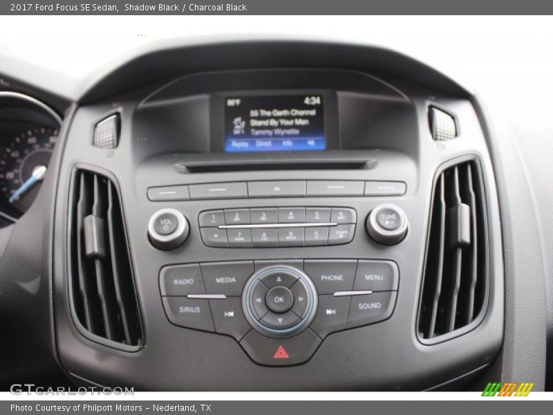 Shadow Black / Charcoal Black 2017 Ford Focus SE Sedan