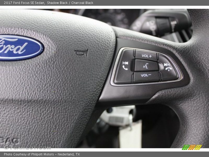 Shadow Black / Charcoal Black 2017 Ford Focus SE Sedan