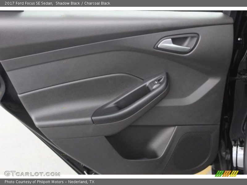 Shadow Black / Charcoal Black 2017 Ford Focus SE Sedan