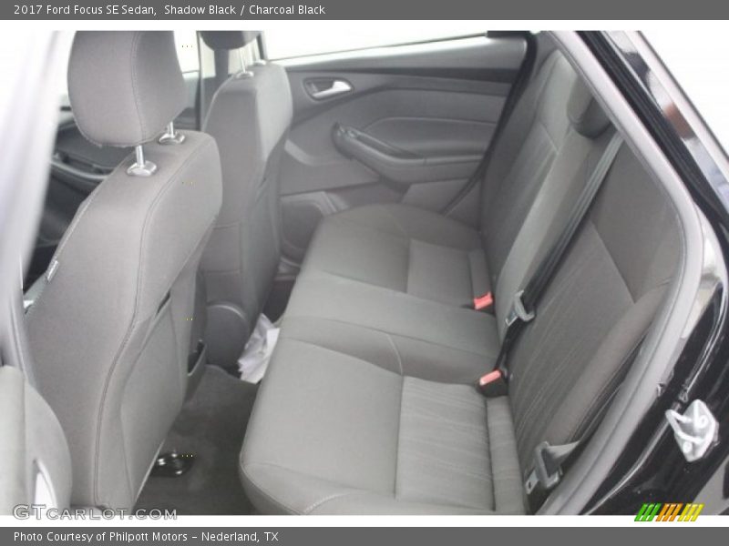 Shadow Black / Charcoal Black 2017 Ford Focus SE Sedan
