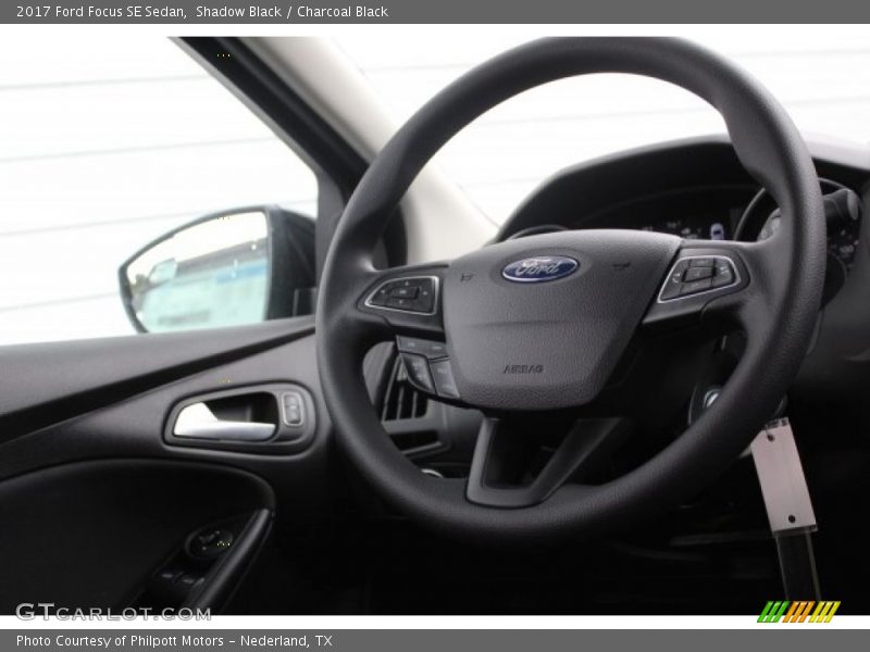 Shadow Black / Charcoal Black 2017 Ford Focus SE Sedan
