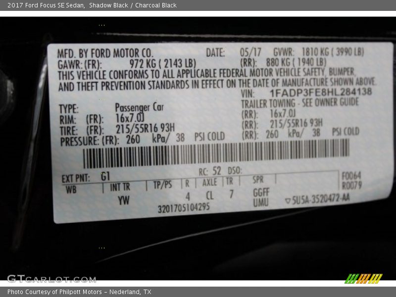 Shadow Black / Charcoal Black 2017 Ford Focus SE Sedan