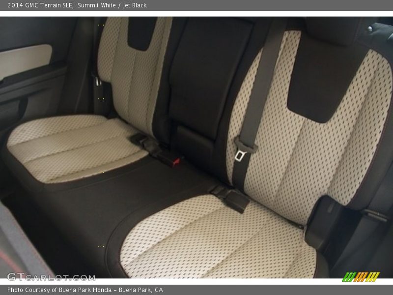 Summit White / Jet Black 2014 GMC Terrain SLE