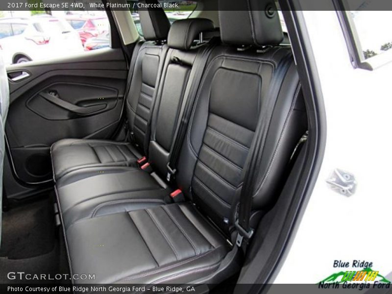 White Platinum / Charcoal Black 2017 Ford Escape SE 4WD