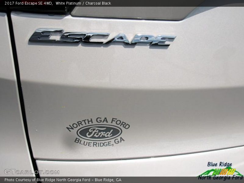 White Platinum / Charcoal Black 2017 Ford Escape SE 4WD