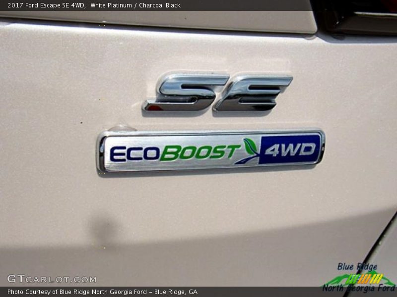 White Platinum / Charcoal Black 2017 Ford Escape SE 4WD