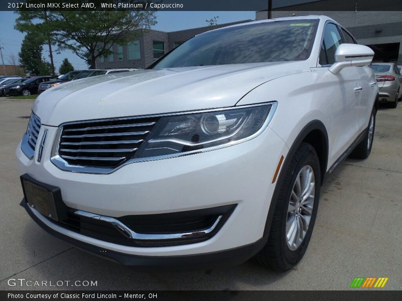 Front 3/4 View of 2017 MKX Select AWD