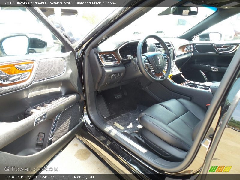 Diamond Black / Ebony 2017 Lincoln Continental Reserve AWD