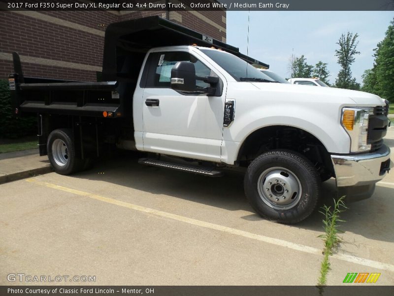 Oxford White / Medium Earth Gray 2017 Ford F350 Super Duty XL Regular Cab 4x4 Dump Truck