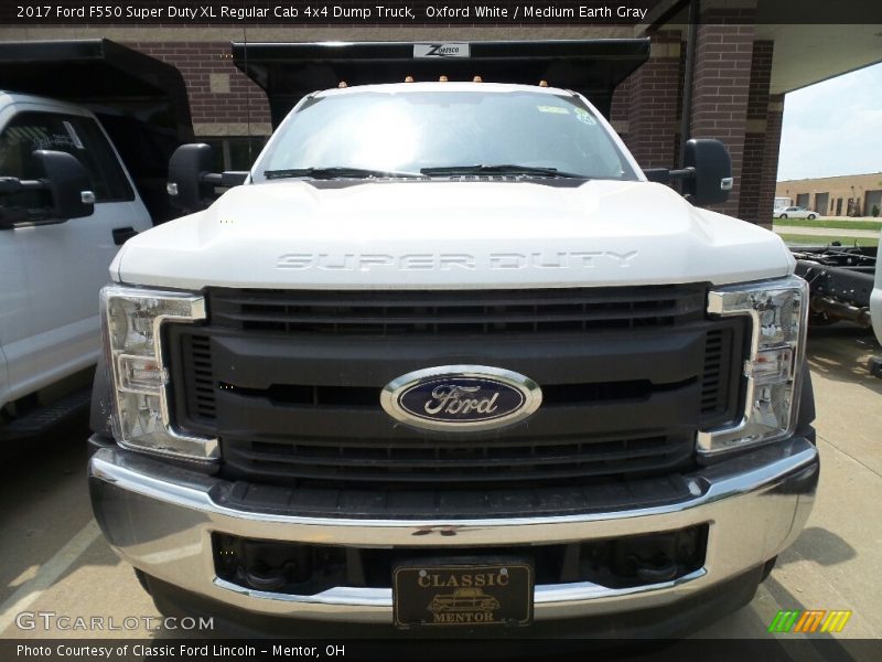 Oxford White / Medium Earth Gray 2017 Ford F550 Super Duty XL Regular Cab 4x4 Dump Truck