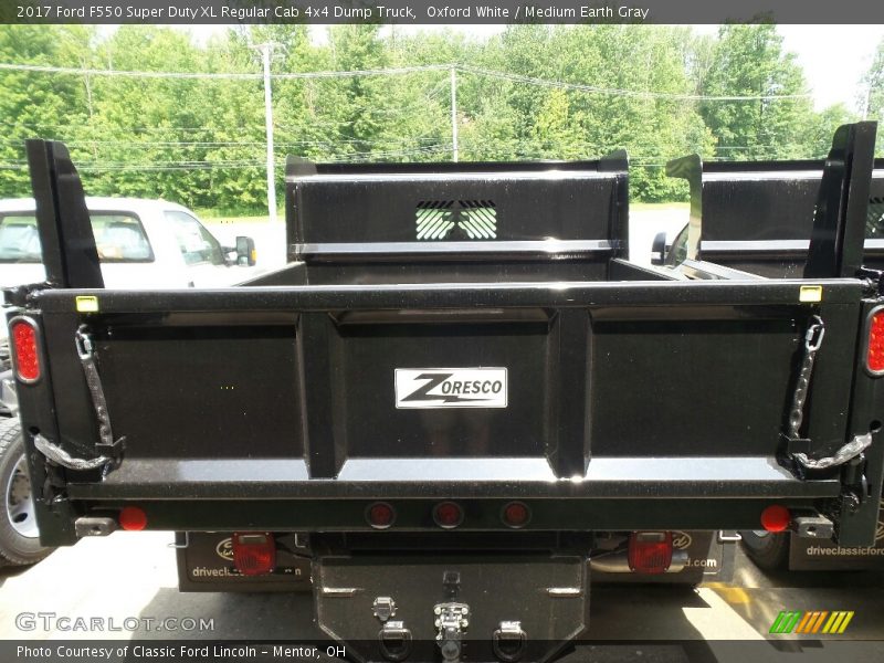 Oxford White / Medium Earth Gray 2017 Ford F550 Super Duty XL Regular Cab 4x4 Dump Truck