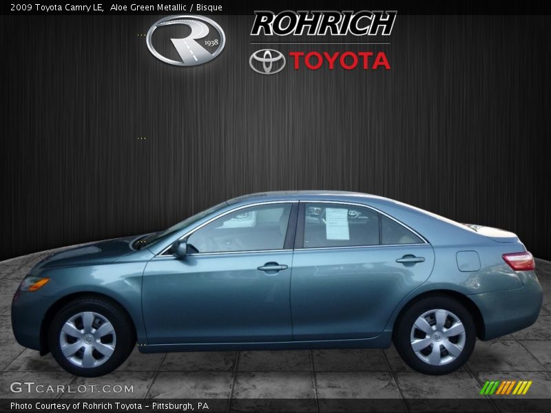Aloe Green Metallic / Bisque 2009 Toyota Camry LE