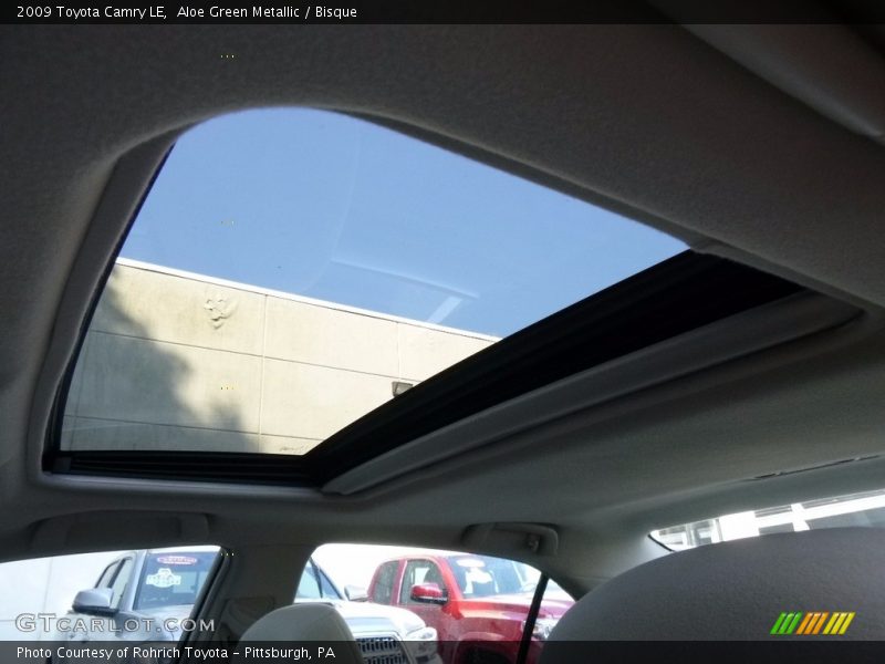 Aloe Green Metallic / Bisque 2009 Toyota Camry LE