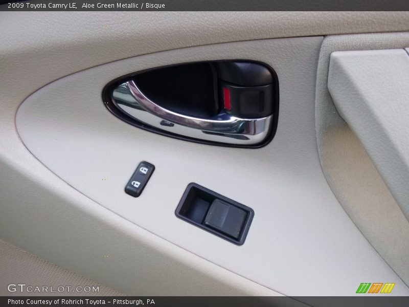 Aloe Green Metallic / Bisque 2009 Toyota Camry LE