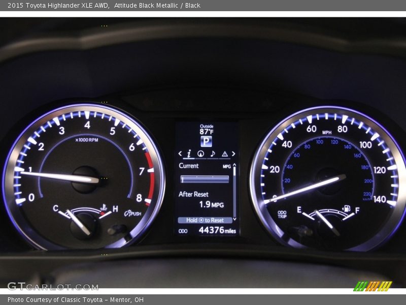 Attitude Black Metallic / Black 2015 Toyota Highlander XLE AWD