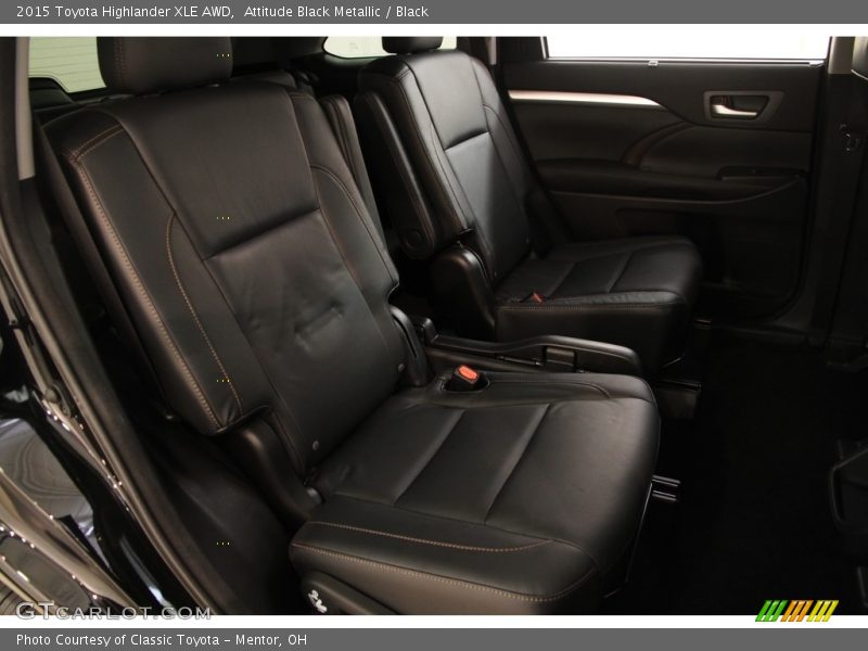 Attitude Black Metallic / Black 2015 Toyota Highlander XLE AWD