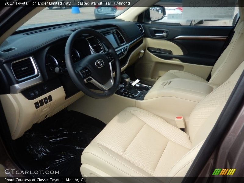 Toasted Walnut Pearl / Almond 2017 Toyota Highlander Limited AWD