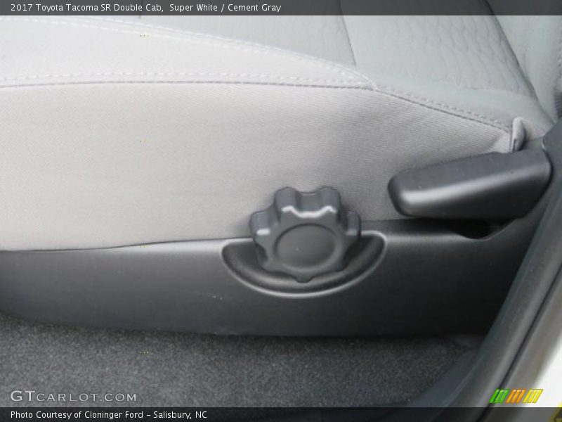 Super White / Cement Gray 2017 Toyota Tacoma SR Double Cab