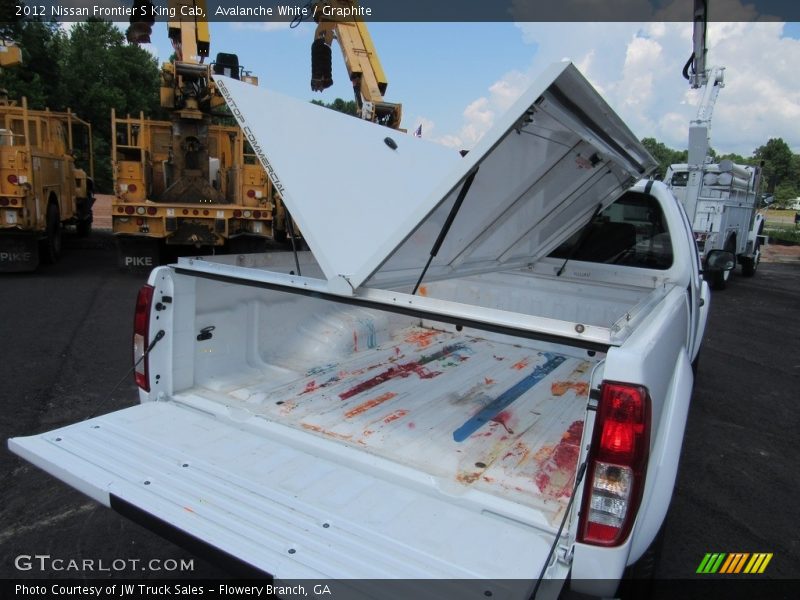 Avalanche White / Graphite 2012 Nissan Frontier S King Cab