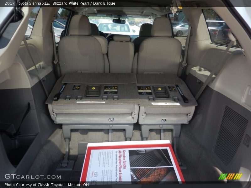 Blizzard White Pearl / Dark Bisque 2017 Toyota Sienna XLE