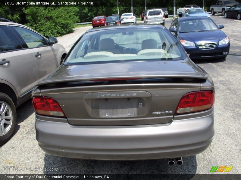 Sandstone / Neutral 2001 Oldsmobile Intrigue GL