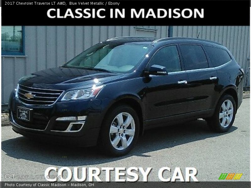 Blue Velvet Metallic / Ebony 2017 Chevrolet Traverse LT AWD