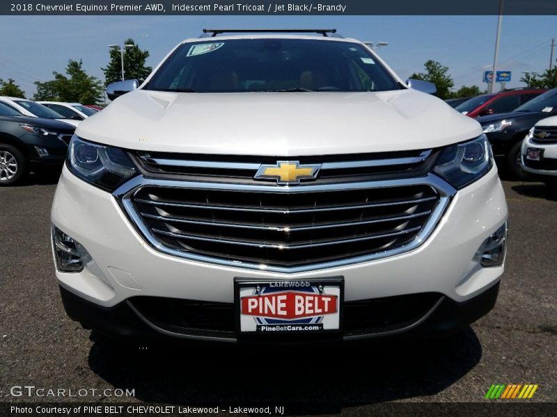 Iridescent Pearl Tricoat / Jet Black/­Brandy 2018 Chevrolet Equinox Premier AWD