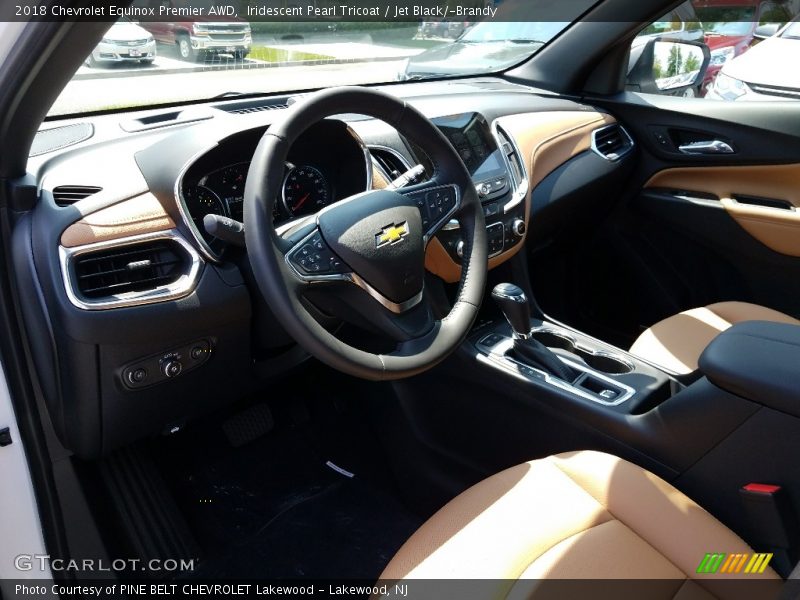 Iridescent Pearl Tricoat / Jet Black/­Brandy 2018 Chevrolet Equinox Premier AWD